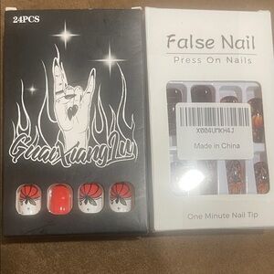 Guaxianglu 24PCS Red and Black Press On Nails